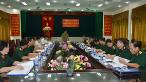 Đồng chí Hoàng Việt Cường, Bí thư Tỉnh uỷ phát biểu kết luận buổi làm việc.