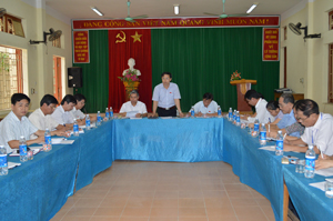 Đồng chí Nguyễn Văn Toàn, TVTU, Trưởng Ban Tuyên giáo Tỉnh ủy, Trưởng Ban VH-XH&DT (HĐND tỉnh) phát biểu tại buổi khảo sát. 

