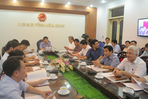 Đồng chí Nguyễn Văn Dũng, Phó Chủ tịch UBND tỉnh và thành viên BCH PCTT&TKCN của tỉnh dự hội nghị trực tuyến.