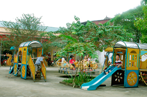 Trường mầm non Họa My, thị trấn Hàng Trạm được đầu tư xây dựng góp phần nâng cao chất lượng dạy và học.