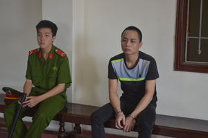 Với vai trò chủ mưu trong các vụ trộm và cướp tài sản, Bùi Minh Tiến phải nhận mức án 7 năm, 9 tháng tù giam

