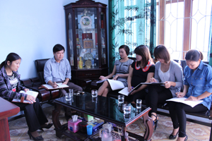 Đội ngũ cán bộ DS-KHHGĐ huyện Lương Sơn thường xuyên họp giao ban, trao đổi nghiệp vụ chuyên môn.

