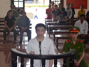 Với hành vi phạm tội của mình, Đào Xuân Hùng phải nhận bản án 9 năm tù.

