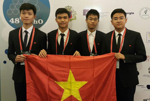 Đội tuyển quốc gia Việt Nam dự thi Olympic Hóa học quốc tế.