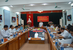 Đồng chí Nguyễn Văn Quang, Chủ tịch UBND tỉnh chủ trì hội nghị.
