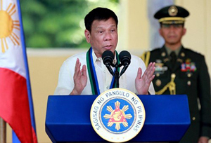 Tổng thống Phi-líp-pin phát biểu tại Ma-ni-la về cuộc chiến chống ma túy. Ảnh: AP .