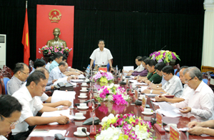 Đồng chí Nguyễn Văn Quang, Phó Bí thư Tỉnh ủy, Chủ tịch UBND tỉnh kết luận cuộc họp.