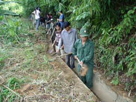 Thông qua diễn tập, LLVT và nhân dân xã Cao Sơn đã tổ chức tu sửa hệ thống mương dẫn nước, đào vét thoát nước hệ thống cống ngầm ở 9/9 xóm.