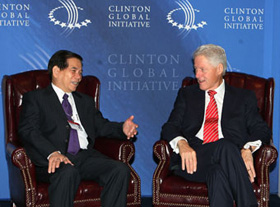 Chủ tịch nước Nguyễn Minh Triết tiếp cựu Tổng thống Mỹ B.Clin-tơn,
Chủ tịch quỹ Sáng kiến toàn cầu.