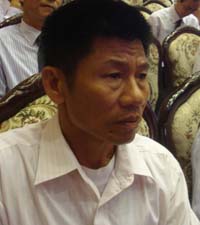 ông Bùi Văn Thể, đại diện cho nông dân huyện Lạc Thủy đi dự Đại hội thi đua yêu nước toàn tỉnh lần thứ III.
