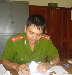 Điều tra viên Nguyễn Mạnh Quân.