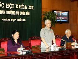Chủ tịch Quốc hội Nguyễn Phú Trọng phát biểu khai mạc phiên họp.