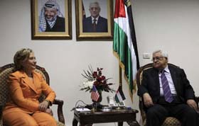 Cuộc gặp giữa Ngoại trưởng Mỹ Clinton và Tổng thống Palestine Abbas (Ảnh: THX)