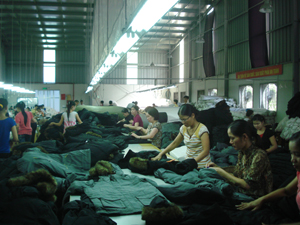 Công ty cổ phần may XNK SMA- VINA Việt- Hàn là một trong những đơn vị chuyên sản xuất hàng may mặc xuất khẩu.