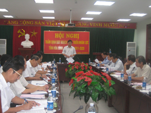Đồng chí Bùi Văn Cửu - Phó Chủ tịch TT UBND tỉnh kết luận hội nghị.