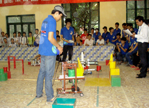 Phong trào “Sáng tạo trẻ” đã được Đoàn trường THPT chuyên Hoàng Văn Thụ triển khai có hiệu quả thông qua cuộc thi sáng tạo Robocon được tổ chức hàng năm.