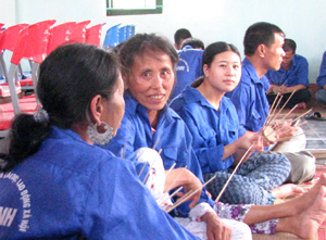 Trong 6 tháng đầu năm, lực lượng chức năng của tỉnh đã đưa 19 đối tượng bán dâm vào Trung tâm Chữa bệnh - giáo dục - lao động xã hội tỉnh và được học nghề để hoàn lương.