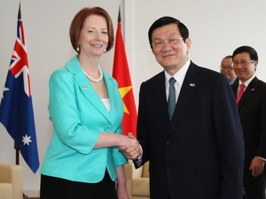 Chủ tịch nước Trương Tấn Sang gặp Thủ tướng Australia Julia Gillard.
