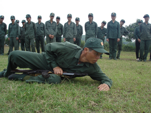 Lực lượng dân quan xã Thanh Nông (Lạc Thủy) không ngừng nâng cao chất lượng huấn luyện SSCĐ.