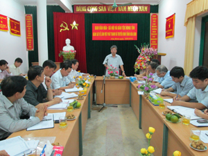Đồng chí Hoàng Thanh Mịch, Ủy viên BTV, Trưởng Ban Tuyên giáo Tỉnh ủy, Trưởng Ban VH-XH và Dân tộc (HĐND tỉnh) phát biểu kết luận buổi giám sát.