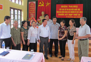Đoàn ĐBQH tỉnh gặp gỡ tiếp xúc với đại biểu cử tri thành phố Hòa Bình.