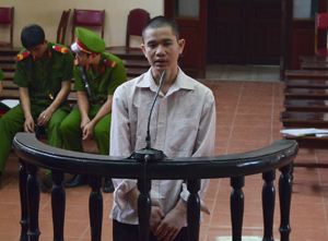 Bùi Văn Quảng tại phiên tòa. 

