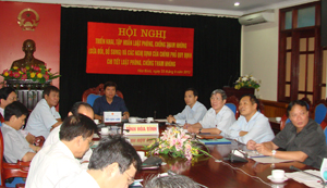 Đồng chí Trần Đăng Ninh, Phó Chủ tịch UBND tỉnh và lãnh đạo các sở, ban, ngành tỉnh ta tham gia hội nghị  trực tuyến./.
