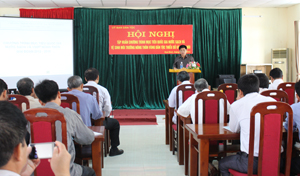 Đồng chí Nguyễn Văn Dũng, Phó Chủ tịch UBND tỉnh phát biểu tại hội nghị tập huấn.
