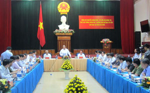 Đồng chí Nguyễn Xuân Phúc, Ủy viên Bộ Chính trị, Phó Thủ tướng Chính phủ, Trưởng Ban Chỉ đạo Tây Bắc phát biểu chỉ đạo tại  buổi làm việc.