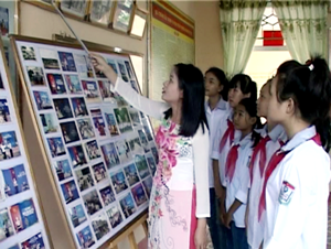 Ngay từ những ngày đầu của năm học mới 2014-2015, các em học sinh trường THCS Yên Trị đã được tìm hiểu qua những hình ảnh về quá trình xây dựng và phát triển của nhà trường.
