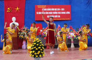 Song song với học tập, học sinh trường THCS  Noong Luông thường xuyên được tham gia các hoạt động ngoại khóa bổ ích.