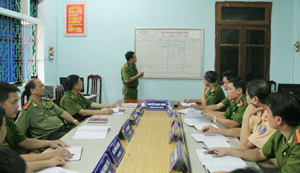 Lãnh đạo Công an huyện Mai Châu tổ chức họp ban chuyên án.