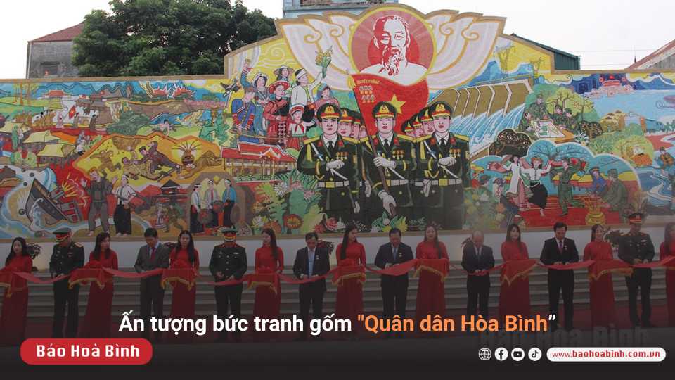 Ấn tượng bức tranh gốm 